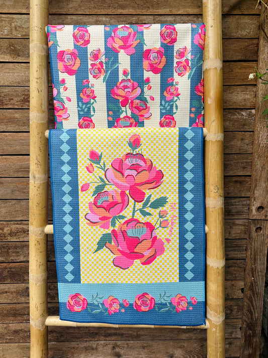 Paño de Cocina Rosa fondo línea Amarilla Azul