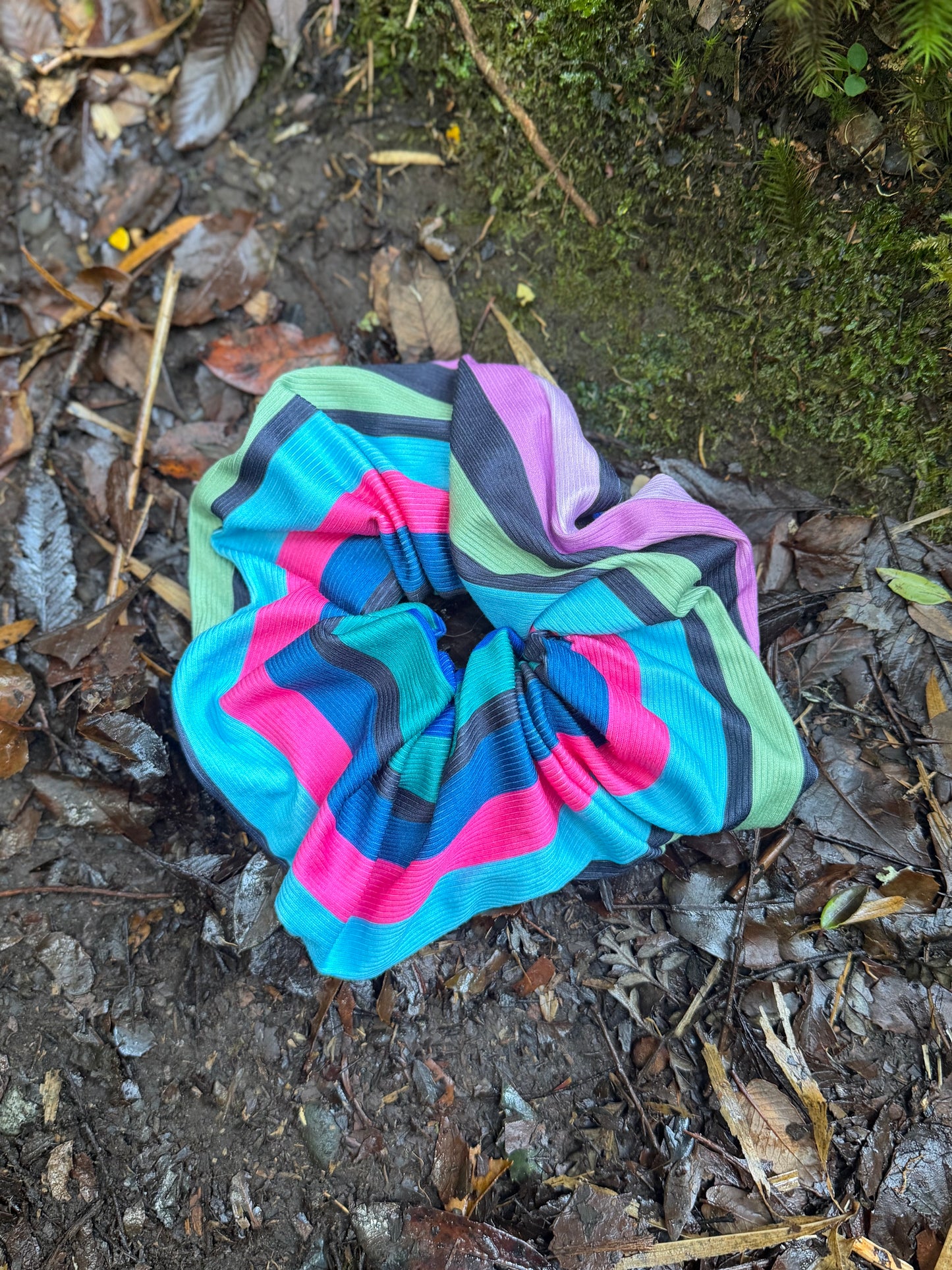 Scrunchie Puyehue Rayas