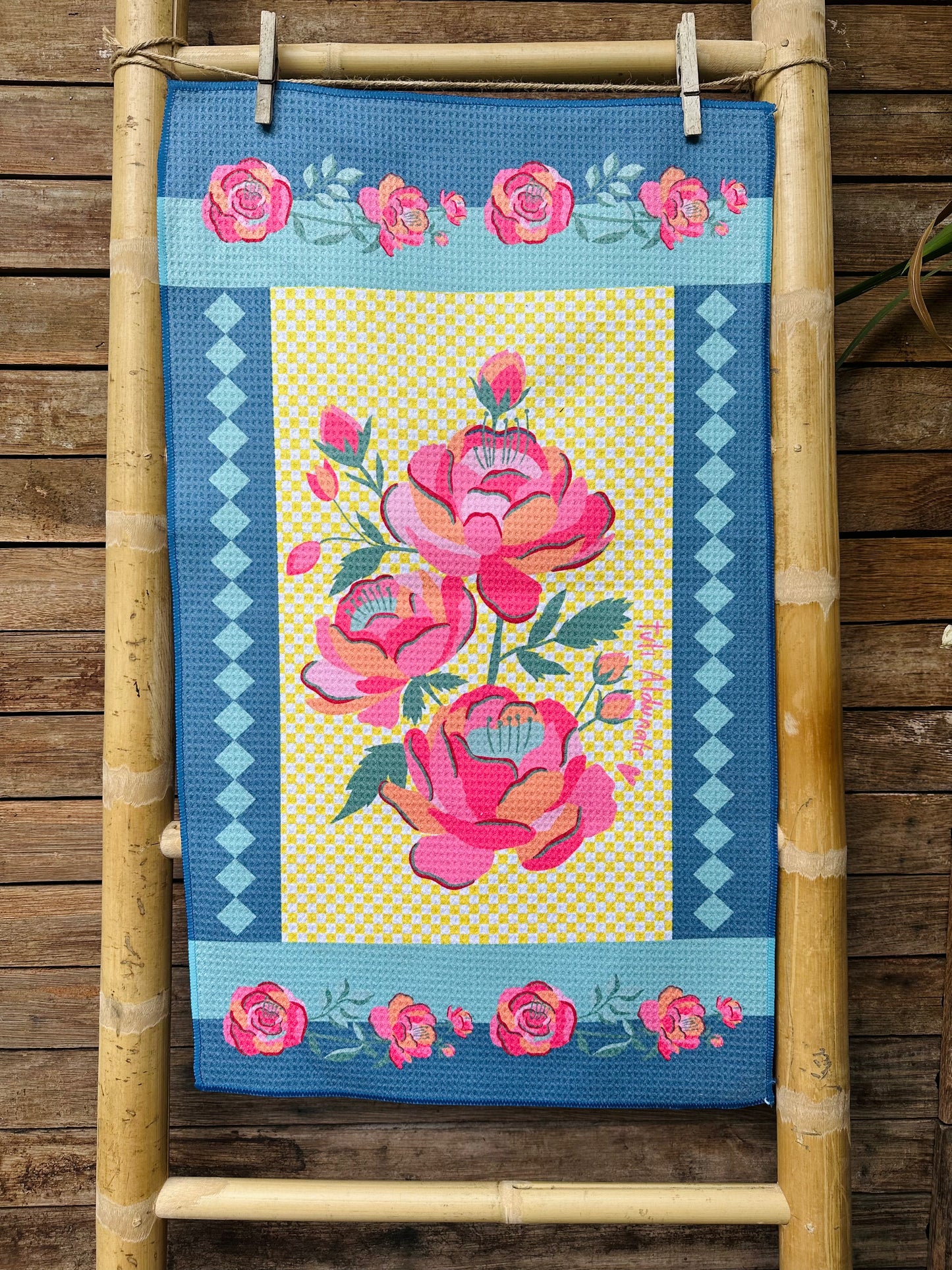 Paño de Cocina Rosa con Cuadrillé Amarillo