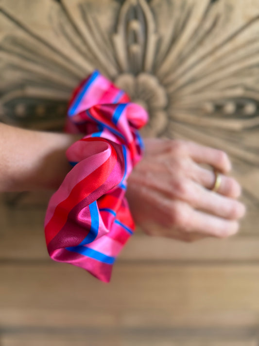 Scrunchie Líneas Fucsia