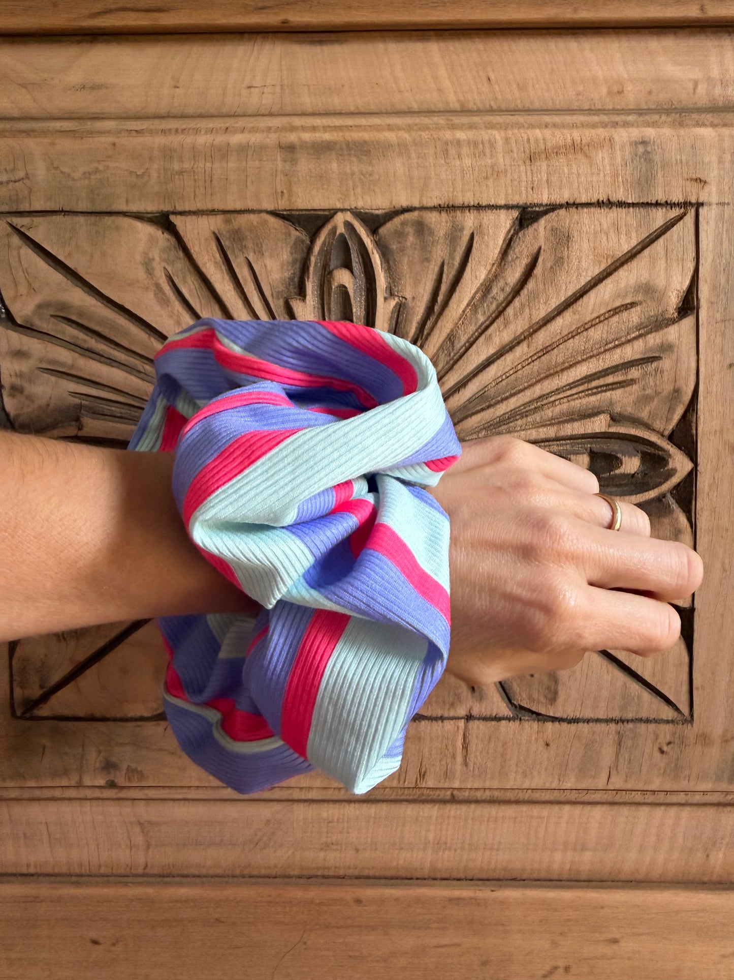 Scrunchie Líneas Rosa